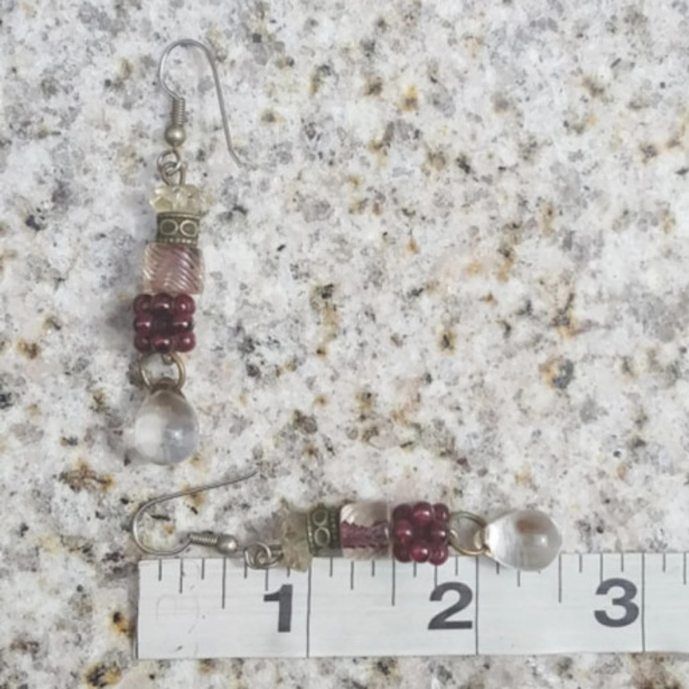 Vintage Dangly Purple Wine Grape Earrings VGUC - Picture 3 of 3